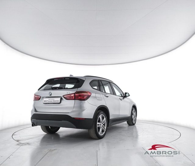 BMW X1 XDRIVE18D AUTO - foto 3