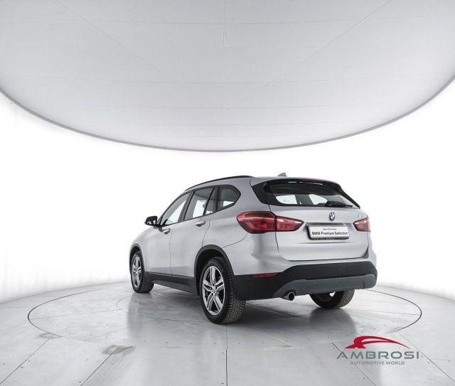 BMW X1 XDRIVE18D AUTO - foto 4