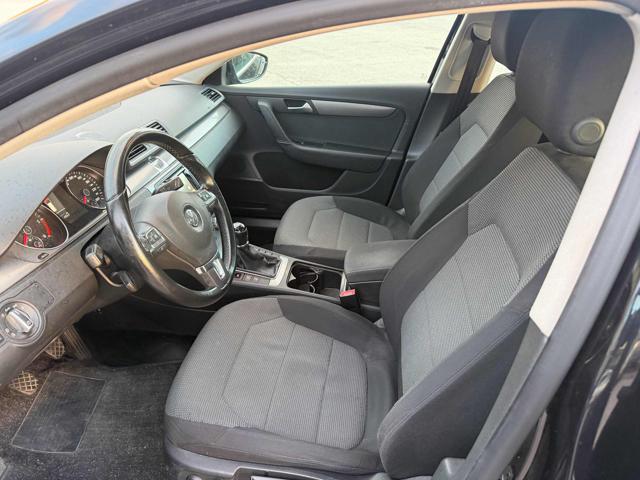 VOLKSWAGEN PASSAT VAR. 1.6 TDI BLUEMOTION TECH. SE - foto 10