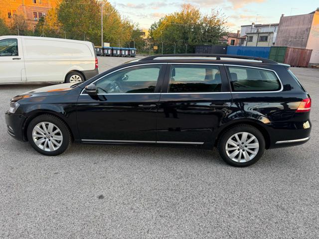 VOLKSWAGEN PASSAT VAR. 1.6 TDI BLUEMOTION TECH. SE - foto 24