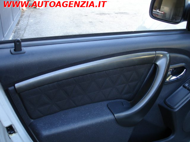 DACIA DUSTER 1.5 DCI 110CV 4X2 LAURÉATE - foto 15
