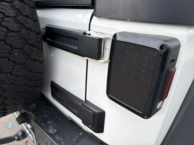 JEEP WRANGLER 2.8 CRD DPF SPORT - foto 9