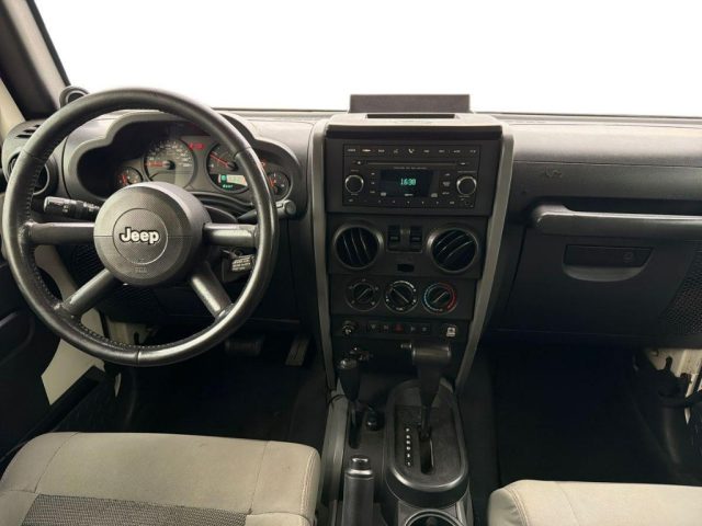 JEEP WRANGLER 2.8 CRD DPF SPORT - foto 11