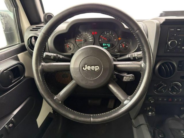 JEEP WRANGLER 2.8 CRD DPF SPORT - foto 12
