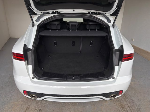 JAGUAR E-PACE 2.0D 150 CV AWD AUT. R-DYNAMIC - foto 8