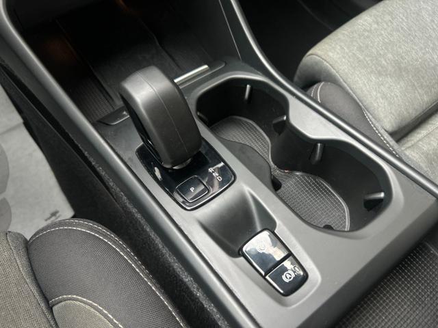 VOLVO XC40 T5 RECHARGE PLUG-IN HYBRID AUTOM - foto 11