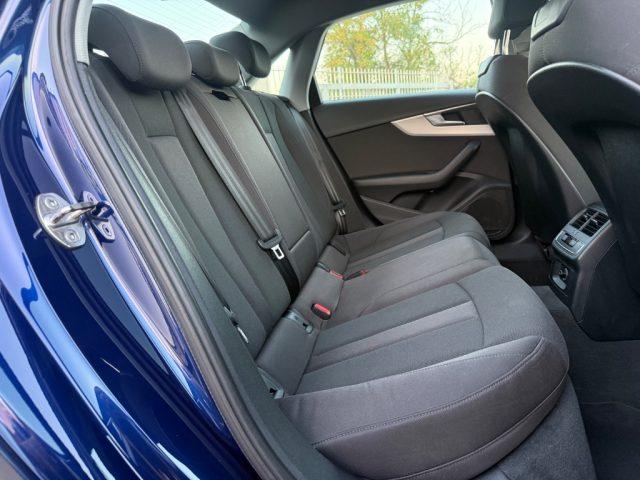AUDI A4 S TRONIC S LINE  GARANZIA - foto 26