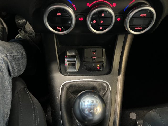 ALFA ROMEO GIULIETTA 1.6 JTDM-2 105 CV DISTINCTIVE - foto 9