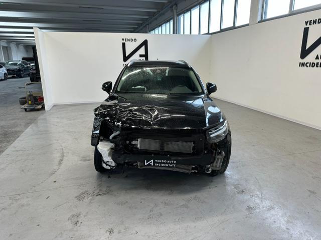 VOLVO XC40 T4 RECHARGE PLUG-IN HYBRID INSCR - foto 2