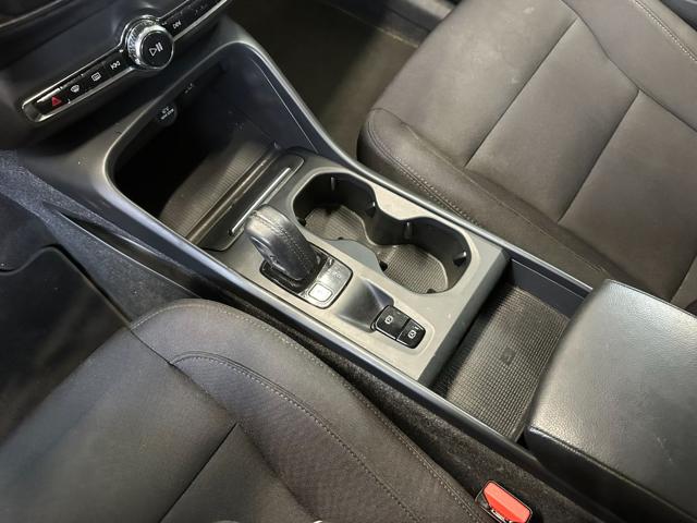 VOLVO XC40 T4 RECHARGE PLUG-IN HYBRID INSCR - foto 17