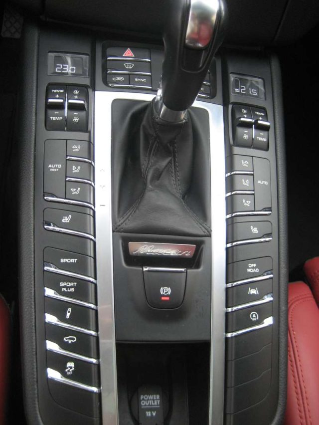 PORSCHE MACAN 3.0 DIESEL S - foto 14