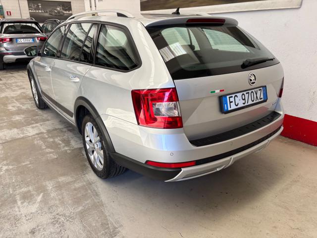 SKODA OCTAVIA 2.0 TDI 184 CV 4X4 DSG SCOUT BEL - foto 4