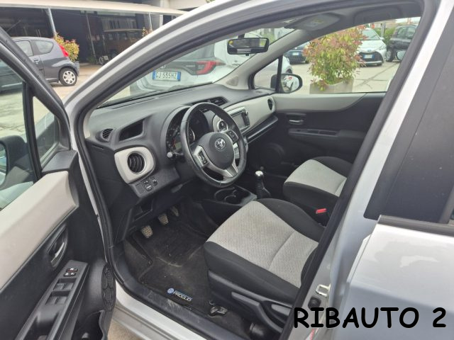 TOYOTA YARIS 1.0 5 PORTE ACTIVE - foto 8