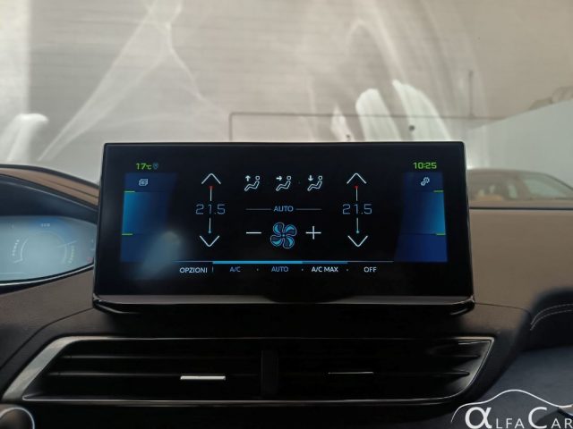 PEUGEOT 3008 HYBRID4 300 E-EAT8 GT PACK - foto 16