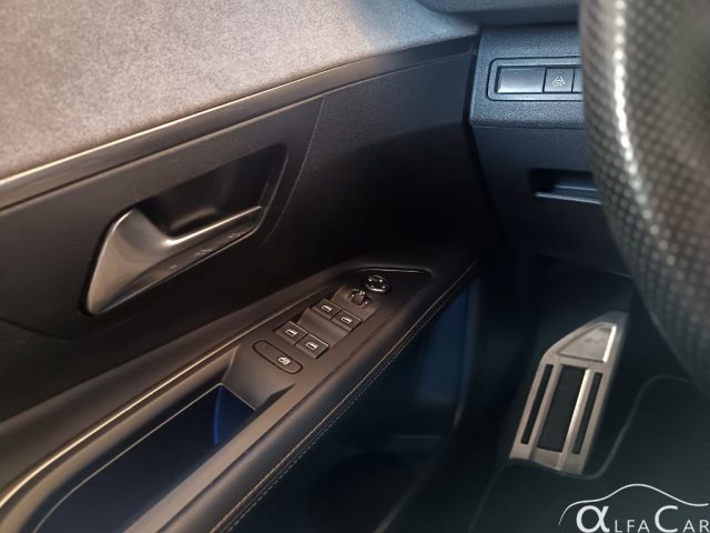 PEUGEOT 3008 HYBRID4 300 E-EAT8 GT PACK - foto 17