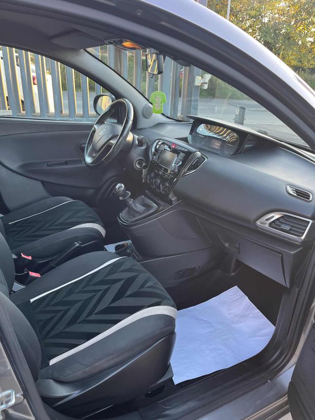 LANCIA YPSILON 0.9 TWINAIR 85 CV 5 PORTE METANO - foto 13