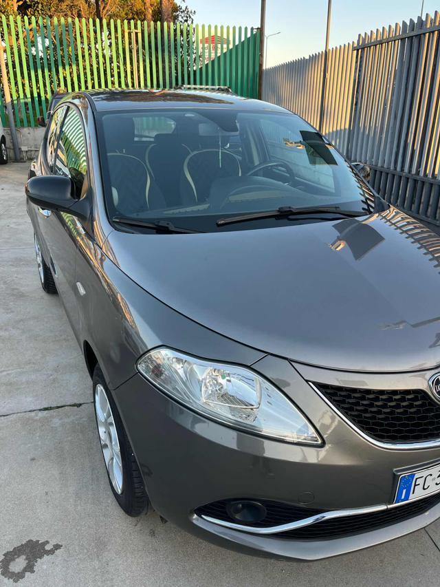 LANCIA YPSILON 0.9 TWINAIR 85 CV 5 PORTE METANO - foto 6