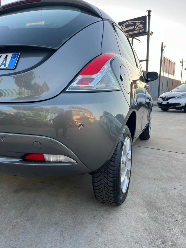 LANCIA YPSILON 0.9 TWINAIR 85 CV 5 PORTE METANO - foto 3