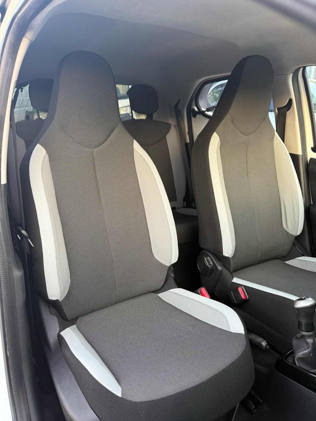 TOYOTA AYGO 1.0 VVT-I 69 CV 5 PORTE X-COOL - foto 10
