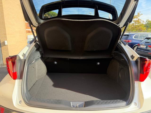 TOYOTA C-HR 2.0 HYBRID E-CVT LOUNGE (NESSUN  - foto 6