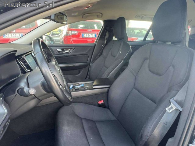 VOLVO V60 V60 II 2019 2.0 D3 BUSINESS GEAR - foto 13
