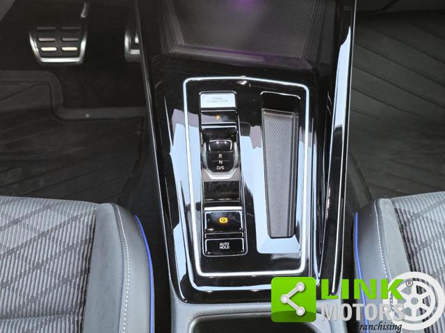 VOLKSWAGEN GOLF 1.5 ETSI 150 CV ACT DSG R-LINE P - foto 26