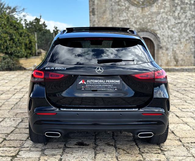 MERCEDES-BENZ GLA 200 D PREMIUM AMG (NIGHT PACK/TETTO  - foto 14
