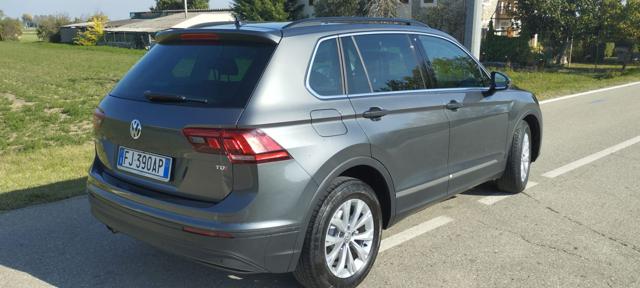 VOLKSWAGEN TIGUAN 1.6 TDI SCR SPORT & STYLE - foto 2