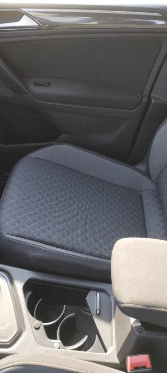 VOLKSWAGEN TIGUAN 1.6 TDI SCR SPORT & STYLE - foto 8
