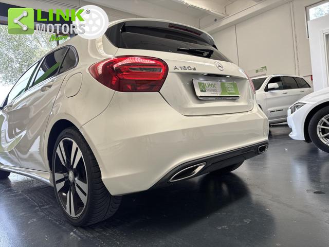 MERCEDES-BENZ A 180 D NIGHT EDITION SPORT - foto 23