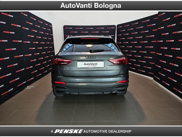 AUDI Q3 AUDI   35 2.0 TDI IDENTITY BLACK - foto 4
