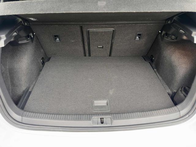 VOLKSWAGEN GOLF 2.0 TDI 5P. 150CV R-LINE - foto 15