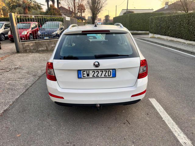 SKODA OCTAVIA 1.6 TDI CR 105 CV DSG WAGON ELEG - foto 4