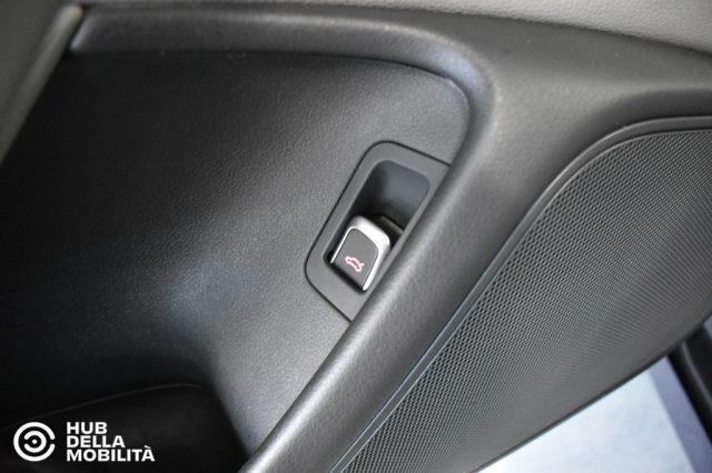 AUDI A6 AVANT 2.0 TDI 190 CV ULTRA S TRO - foto 24