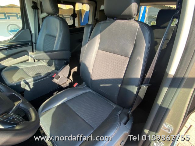 FORD Tourneo Custom - foto: 3