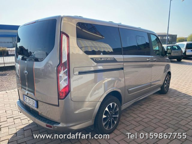 FORD Tourneo Custom - foto: 2