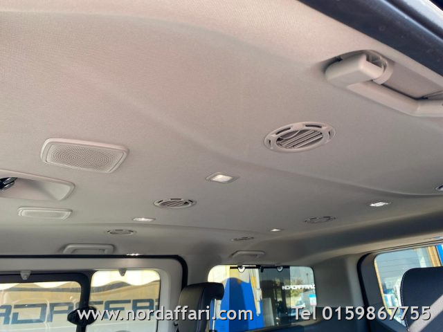 FORD Tourneo Custom - foto: 12