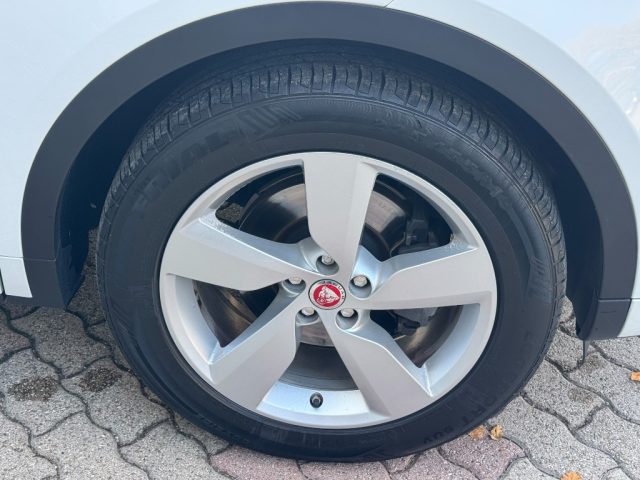 JAGUAR E-PACE 2.0D 180 CV AWD AUT. R-DYNAMIC S - foto 8