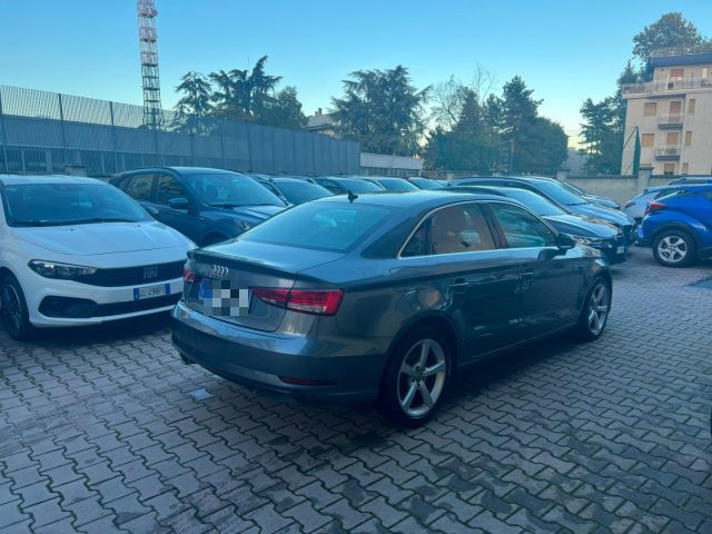 AUDI A3 SEDAN 1.5 TFSI COD S TRONIC BUSI - foto 4