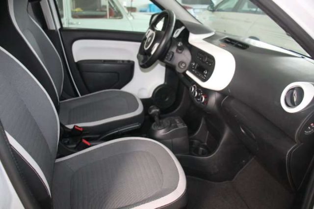 RENAULT TWINGO INTENS C. AUTOM.  EDC - foto 8