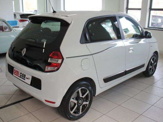 RENAULT TWINGO INTENS C. AUTOM.  EDC - foto 4