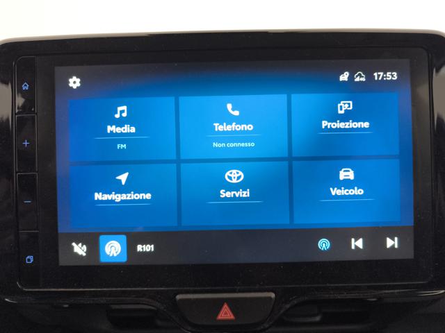 TOYOTA YARIS CROSS 1.5H LOUNGE FWD 116CV E-CVT - foto 17