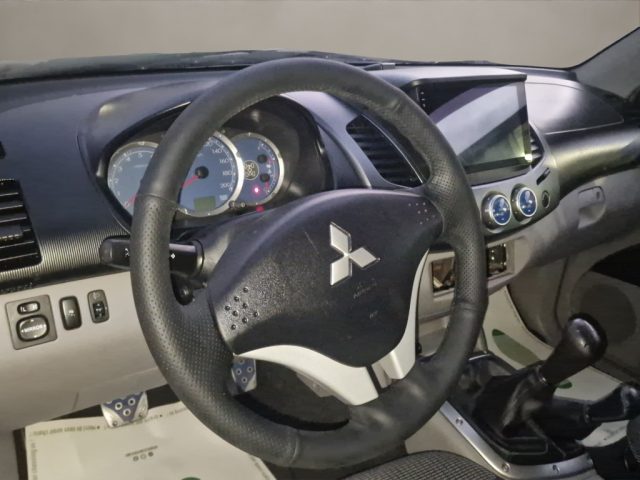 MITSUBISHI L200 2.5 DI-D/136CV DOUBLE CAB INVITE - foto 10