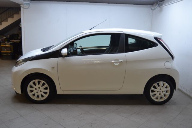 TOYOTA AYGO 1.0 VVT-I 69 CV 3 PORTE X-CLUSIV - foto 3