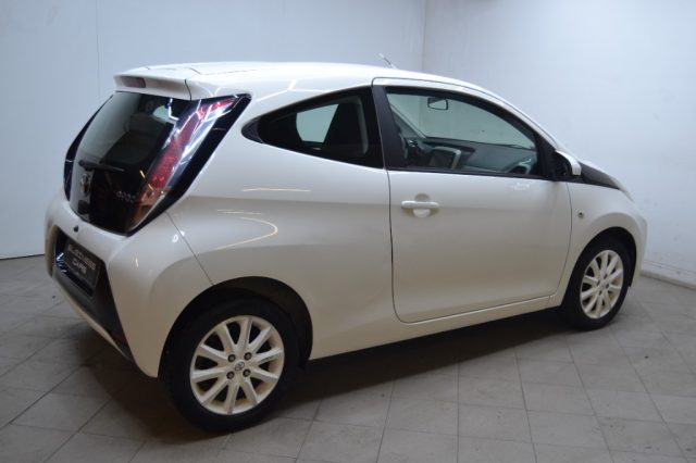 TOYOTA AYGO 1.0 VVT-I 69 CV 3 PORTE X-CLUSIV - foto 4