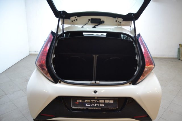 TOYOTA AYGO 1.0 VVT-I 69 CV 3 PORTE X-CLUSIV - foto 5