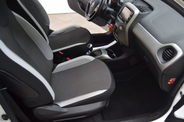 TOYOTA AYGO 1.0 VVT-I 69 CV 3 PORTE X-CLUSIV - foto 7