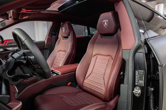 LAMBORGHINI URUS SE|AKRAPOVIC|BANG&OLUFSEN|TETTO| - foto 11