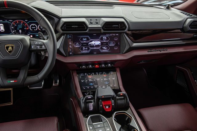 LAMBORGHINI URUS SE|AKRAPOVIC|BANG&OLUFSEN|TETTO| - foto 13