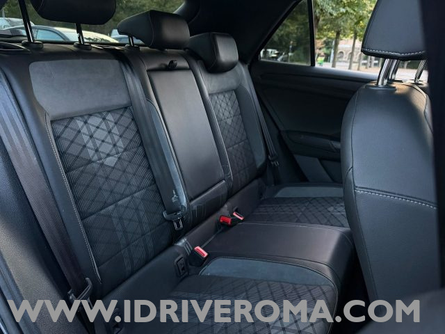 VOLKSWAGEN T-ROC T-ROC 1.5 TSI R-LINE DSG "DEEP B - foto 17